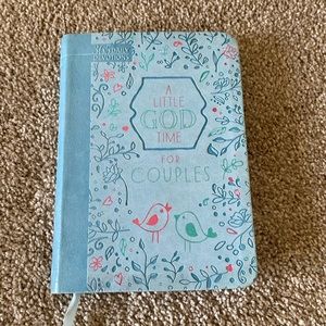 Couples 365 Daily Devotions- A Little GOD Time For Couples